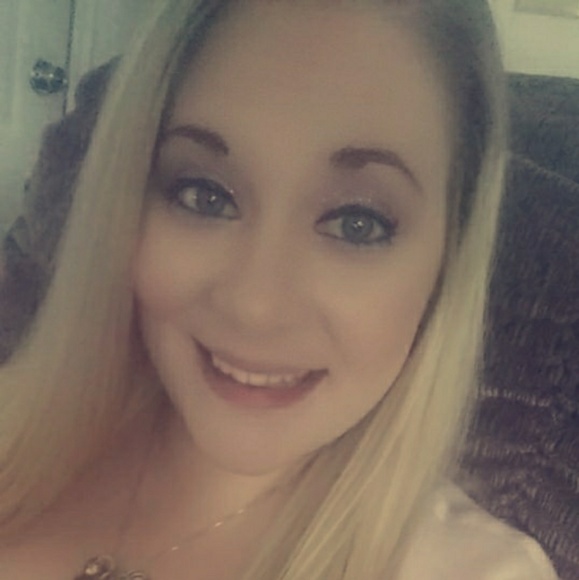 Meet your Posher, Jess - Picture 1 of 1